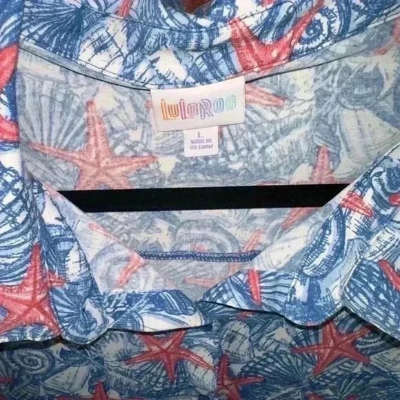 Lularoe size large seashell Valentina‎ button down blouse , NWT. Coastal grandma - Picture 6 of 6